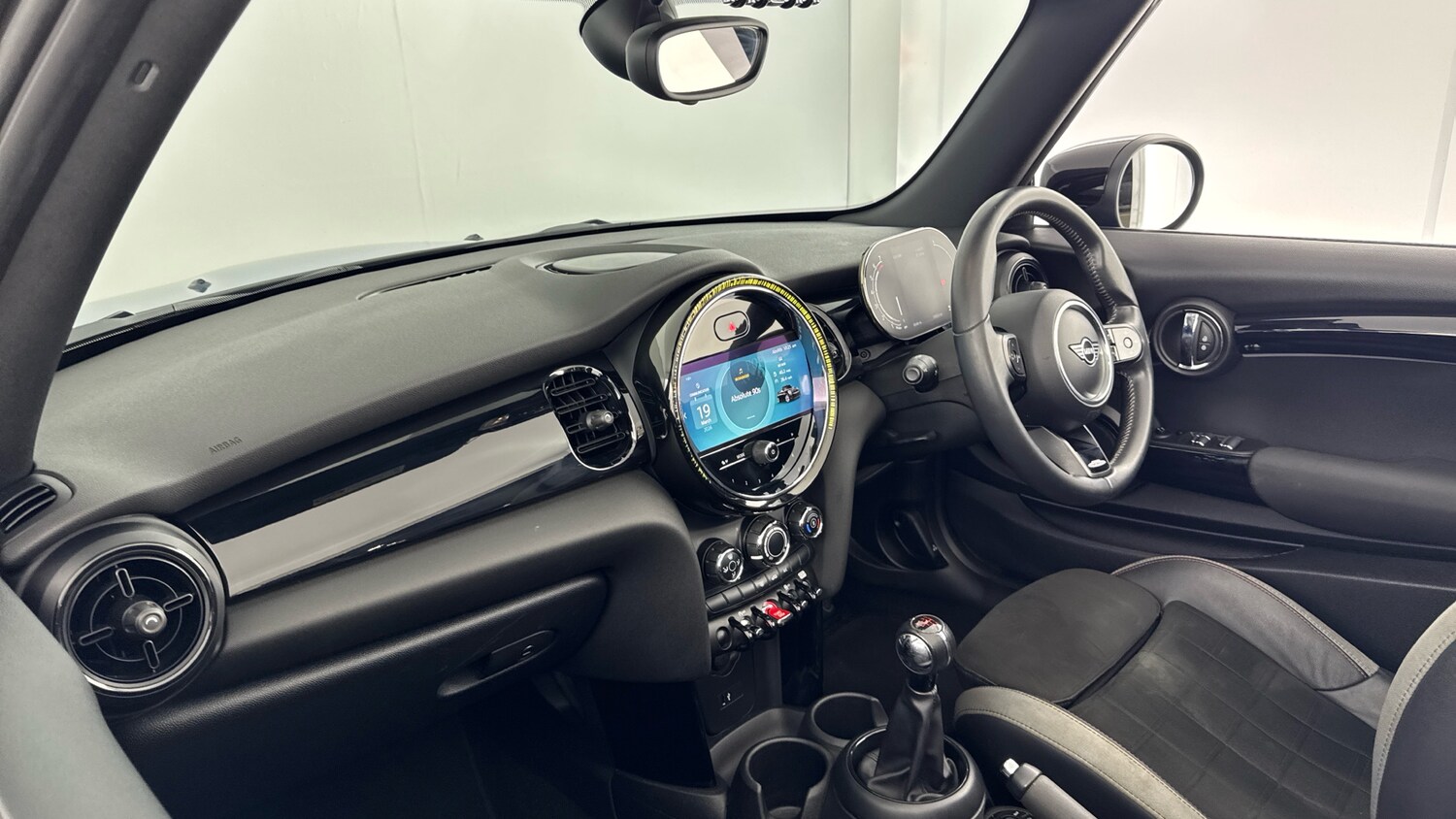 Used MINI Convertible 2022 for sale - 77946984: Photo 28