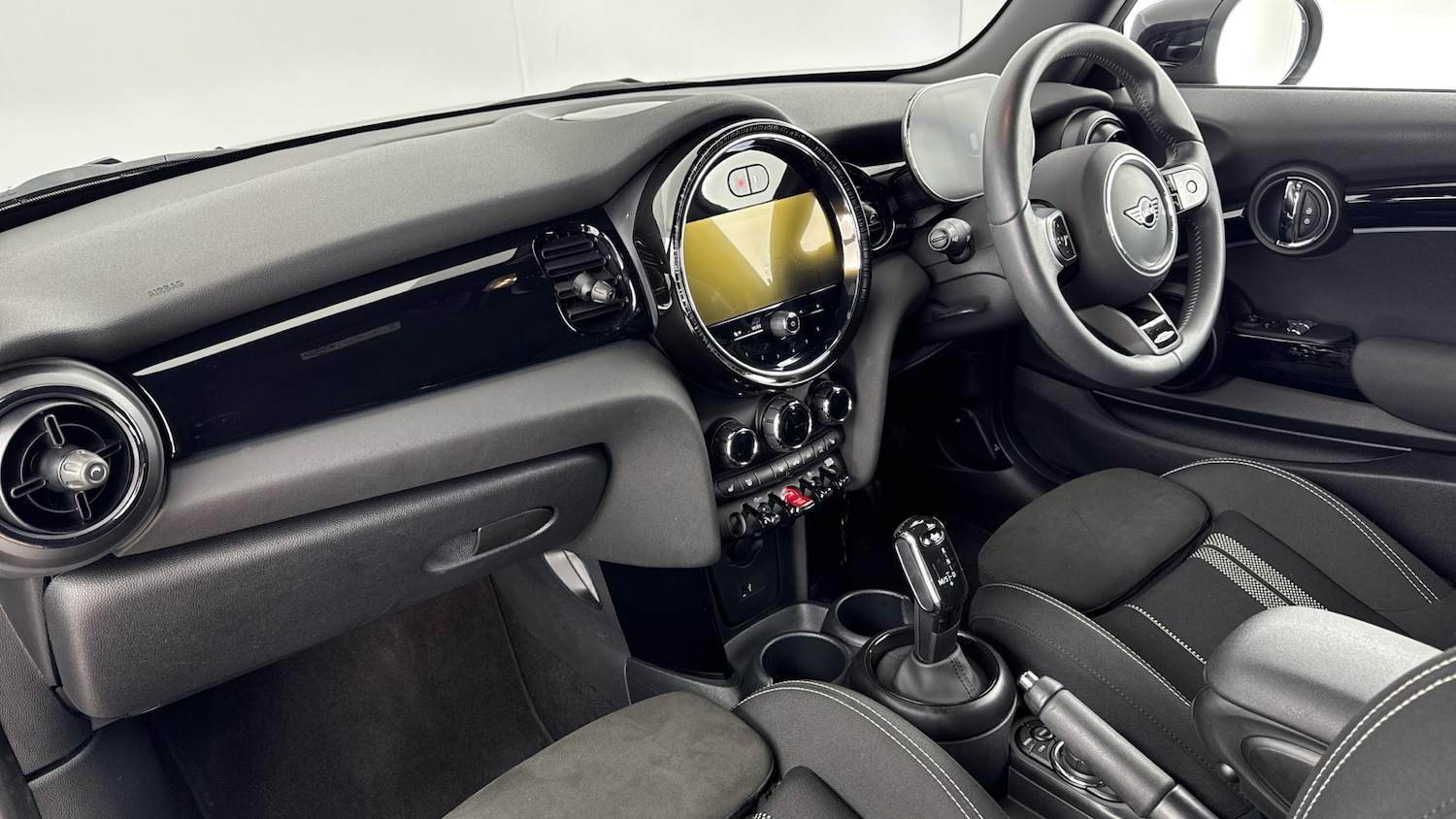 Used MINI Hatch 2023 for sale - 76831554: Photo 7