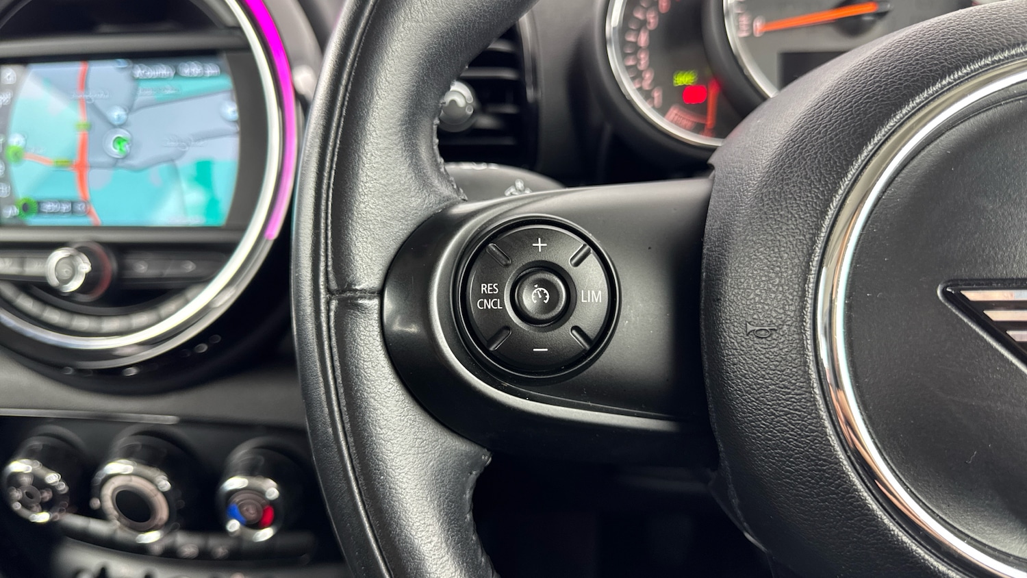 Used MINI Clubman 2019 for sale - 76131210: Photo 17