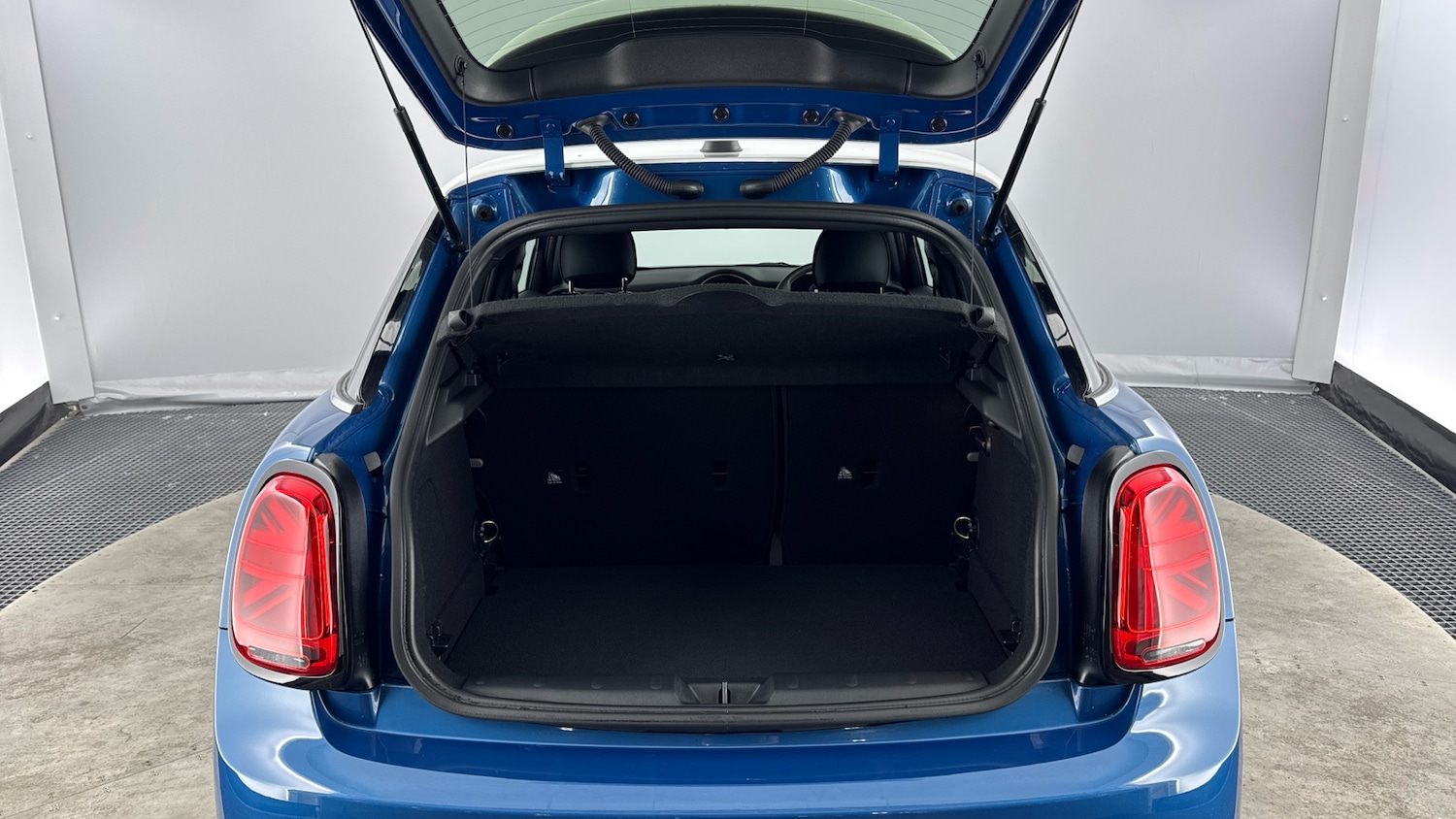 Used MINI Cooper 2024 for sale - 76684746: Photo 13