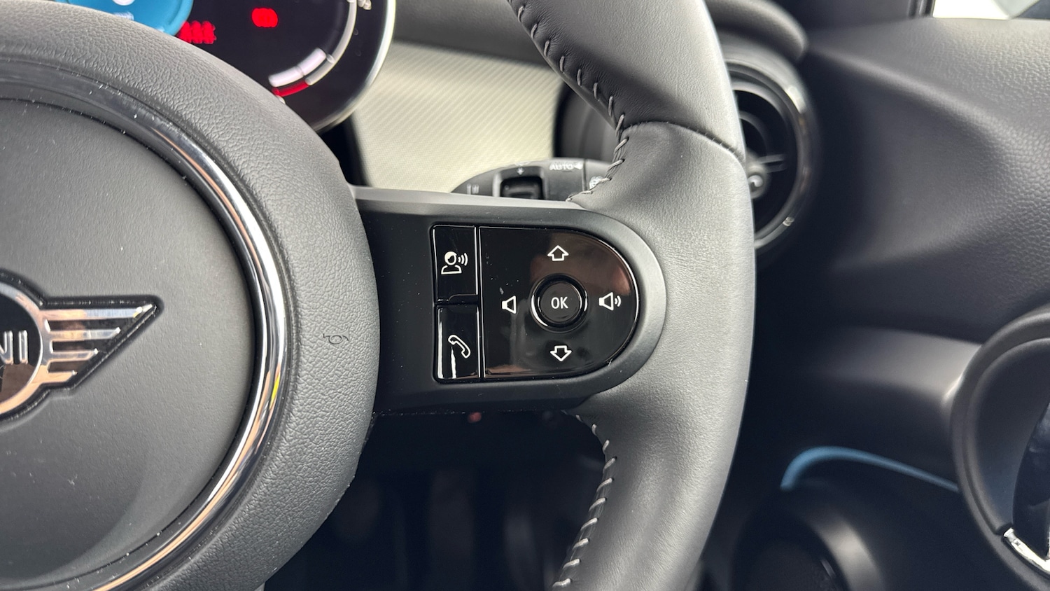 Used MINI Cooper 2024 for sale - 76684746: Photo 18