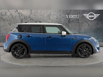 Used MINI Cooper 2024 for sale - 76684746: Photo