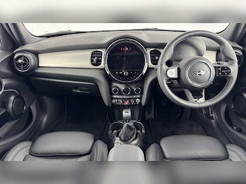 Used MINI Cooper 2024 for sale - 76684746: Photo