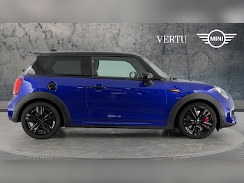 Used MINI Hatch 2019 for sale - 75632472: Photo
