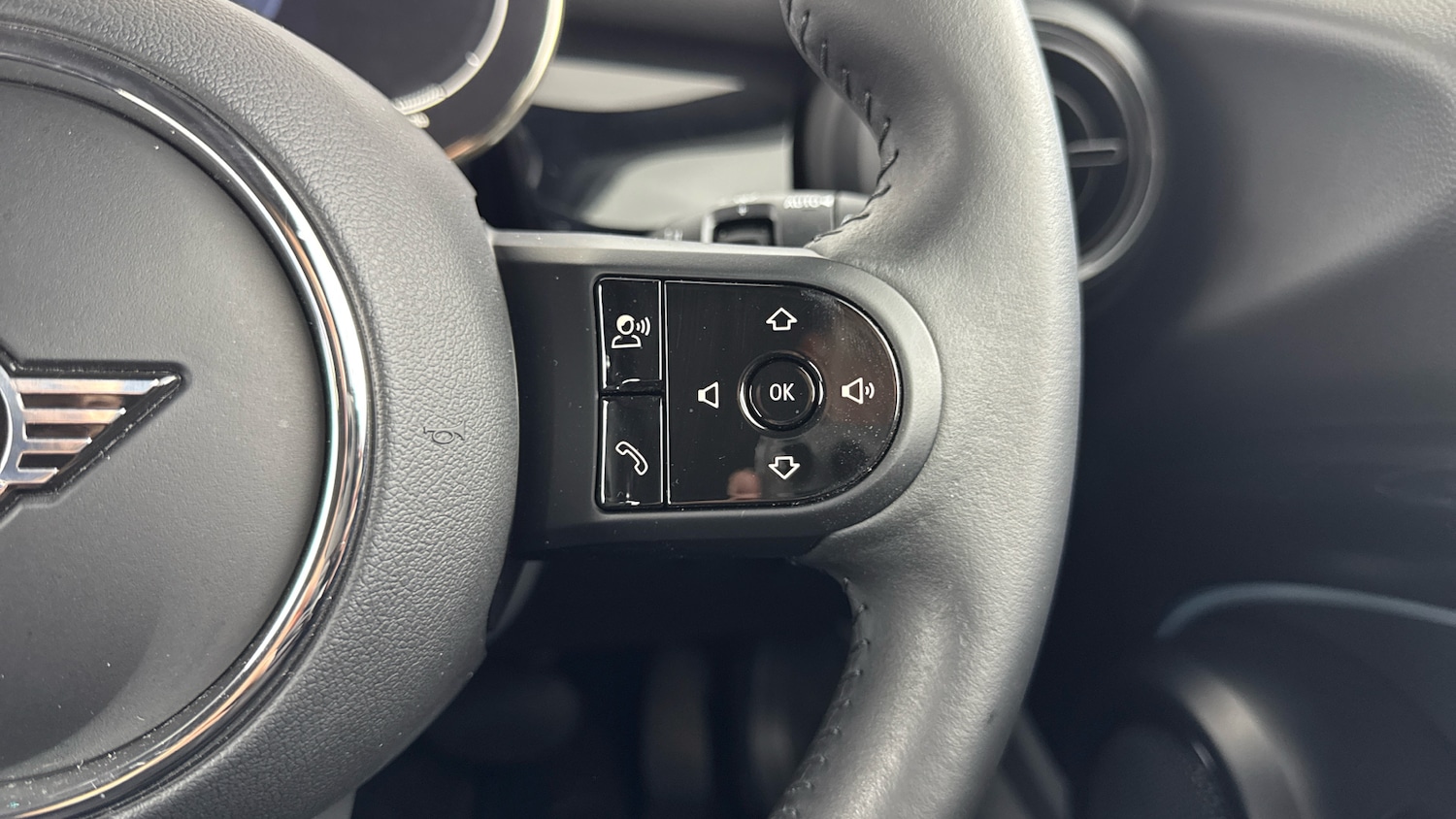 Used MINI Hatch 2021 for sale - 76344600: Photo 18