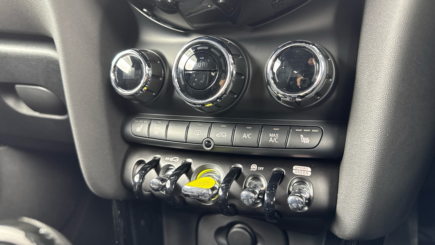Used MINI Hatch 2021 for sale - 76344600: Photo 20
