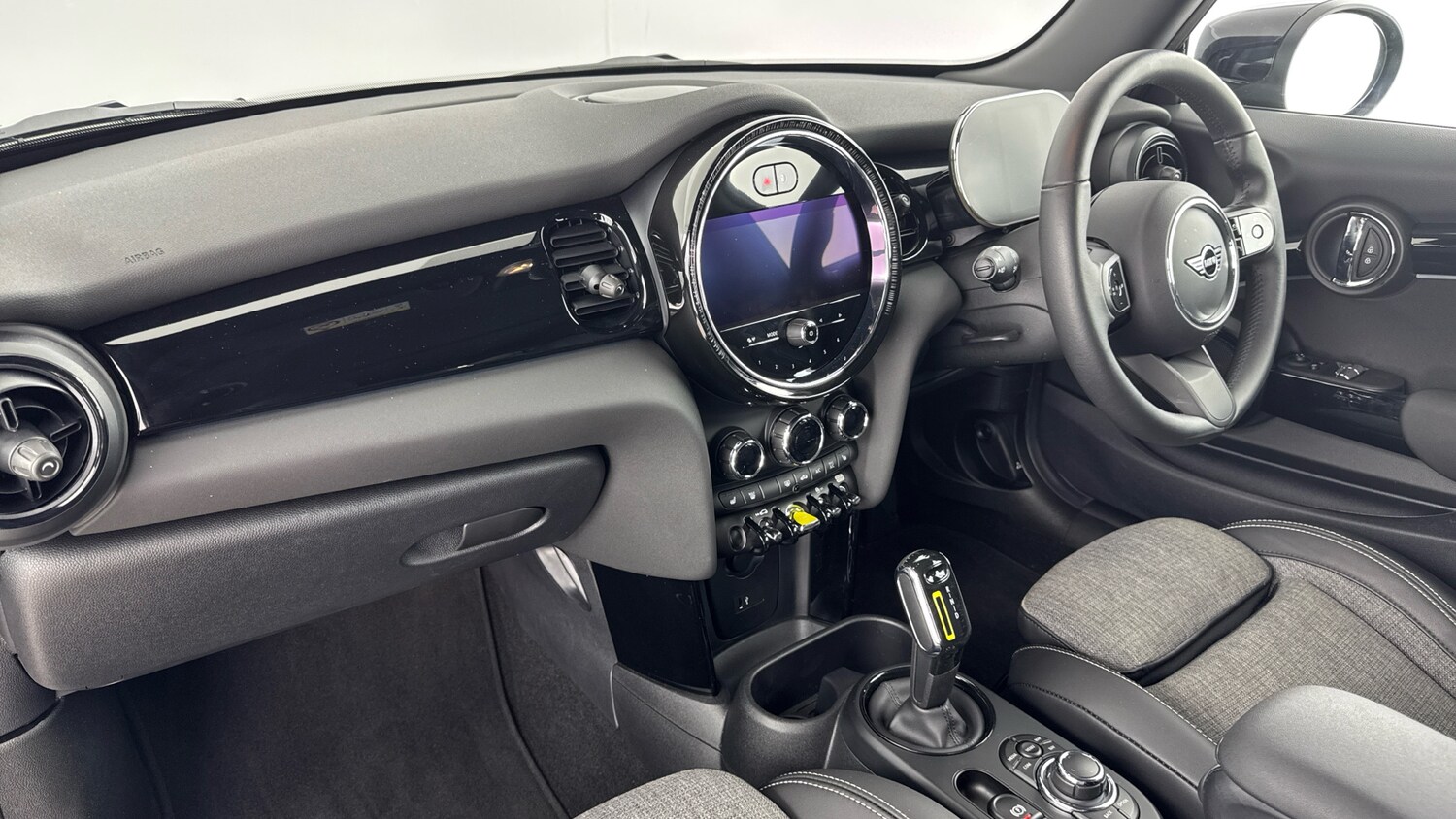 Used MINI Hatch 2021 for sale - 76344600: Photo 7