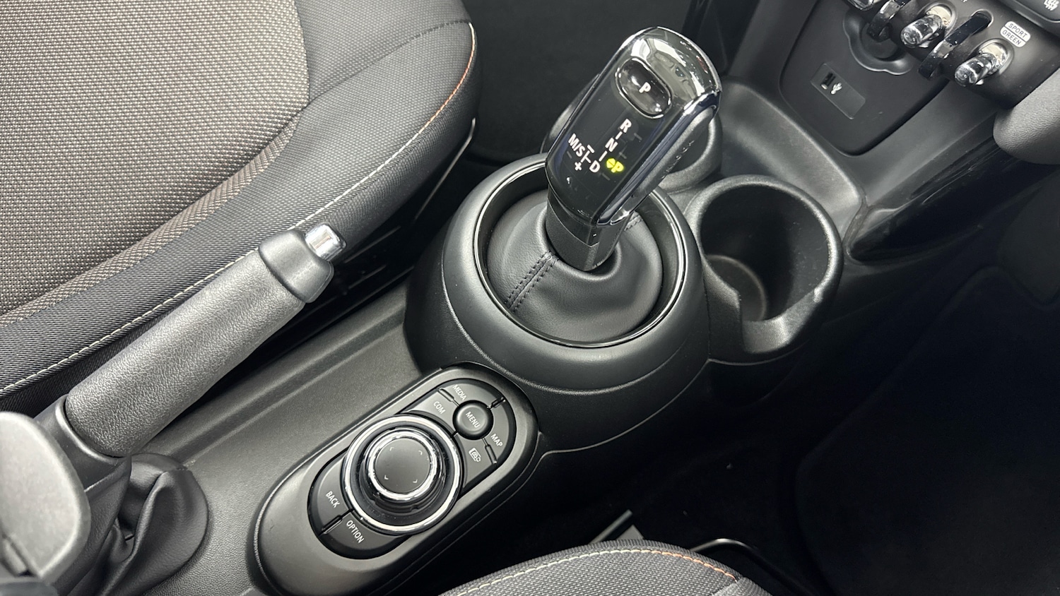 Used MINI Hatch 2022 for sale - 76908439: Photo 10