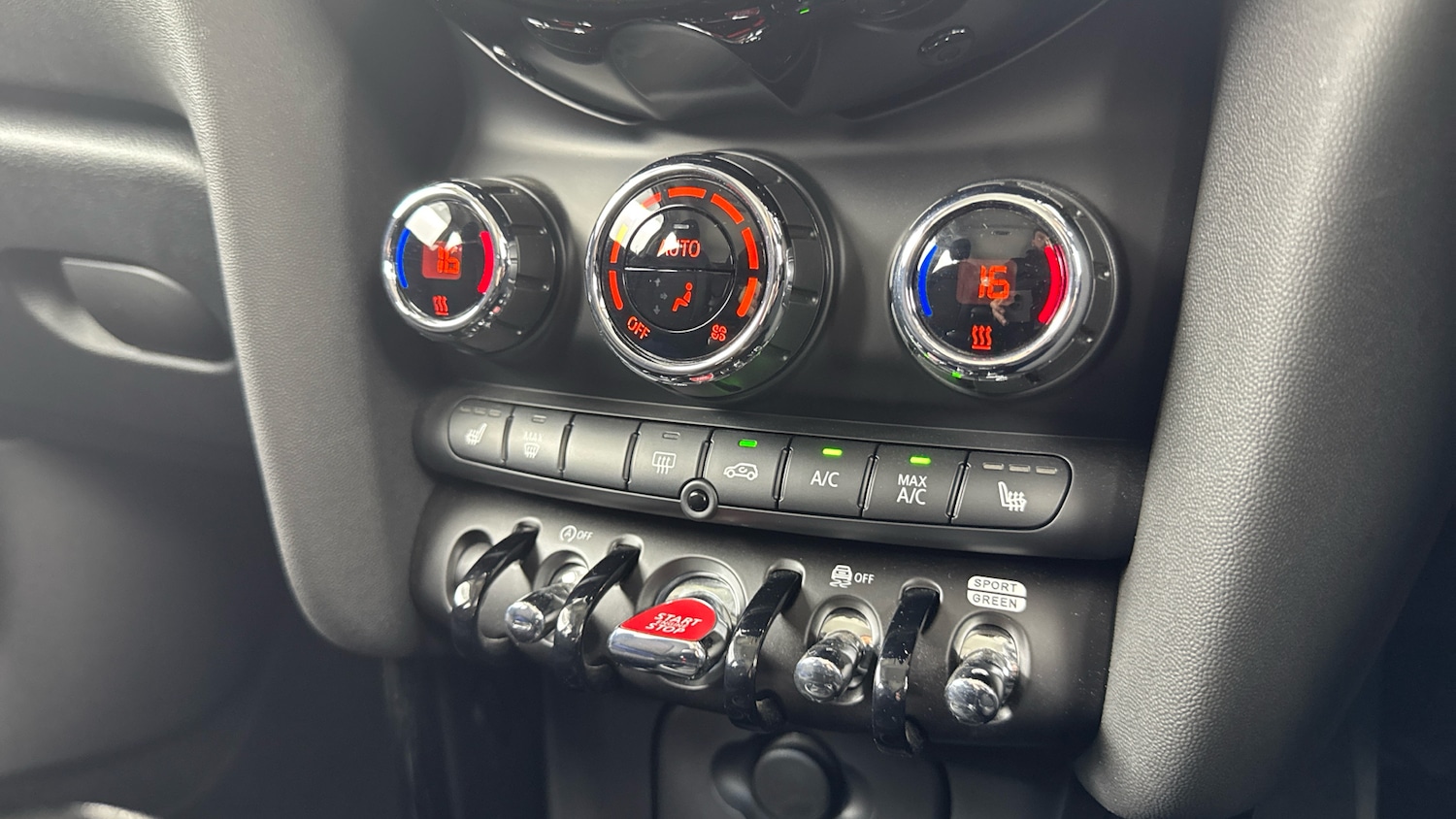 Used MINI Hatch 2022 for sale - 76908439: Photo 20