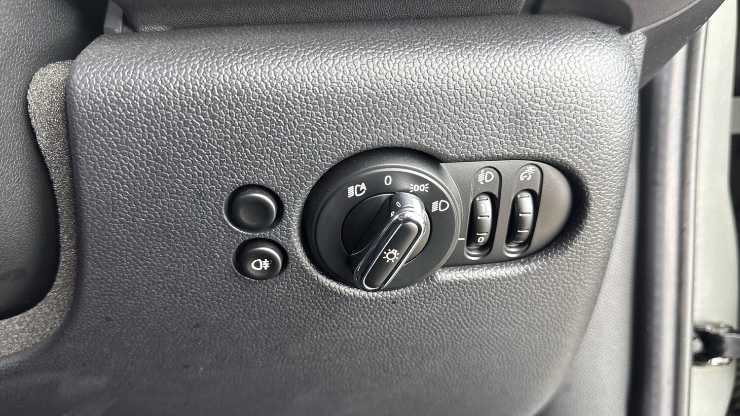 Used MINI Hatch 2022 for sale - 76908439: Photo 30