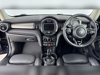 Used MINI Hatch 2019 for sale - 75178888: Photo