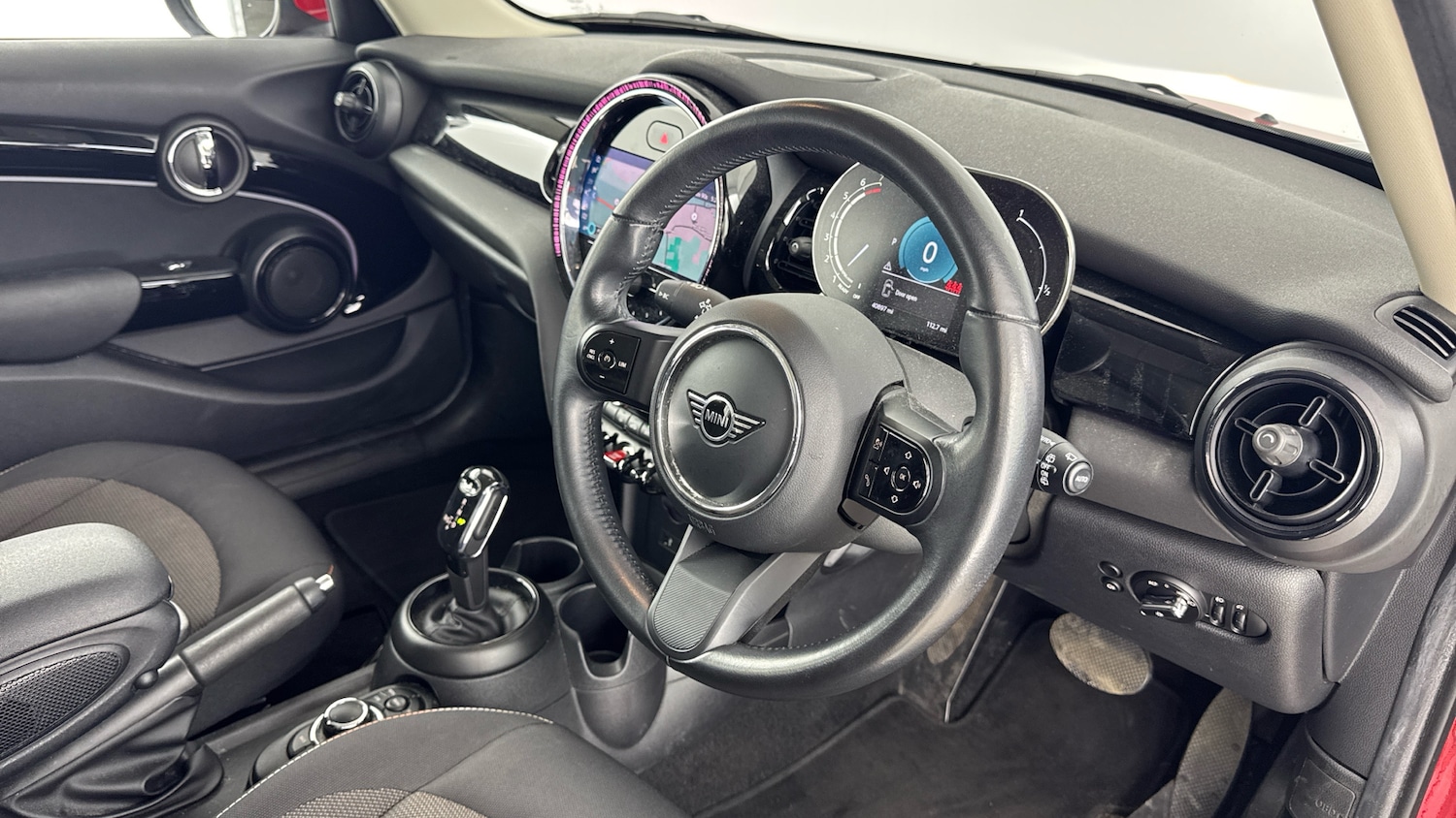 Used MINI Hatch 2021 for sale - 77973192: Photo 6