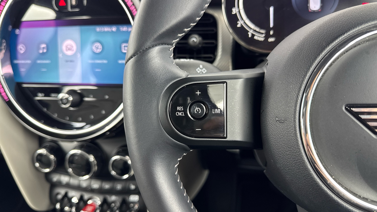 Used MINI Hatch 2023 for sale - 76877778: Photo 17