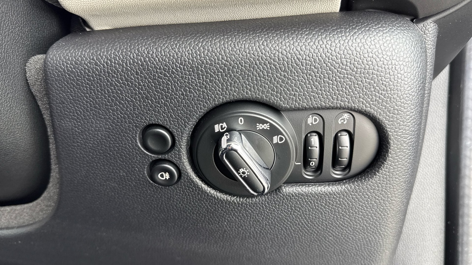 Used MINI Hatch 2023 for sale - 76877778: Photo 30