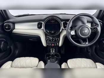 Used MINI Hatch 2023 for sale - 76877778: Photo