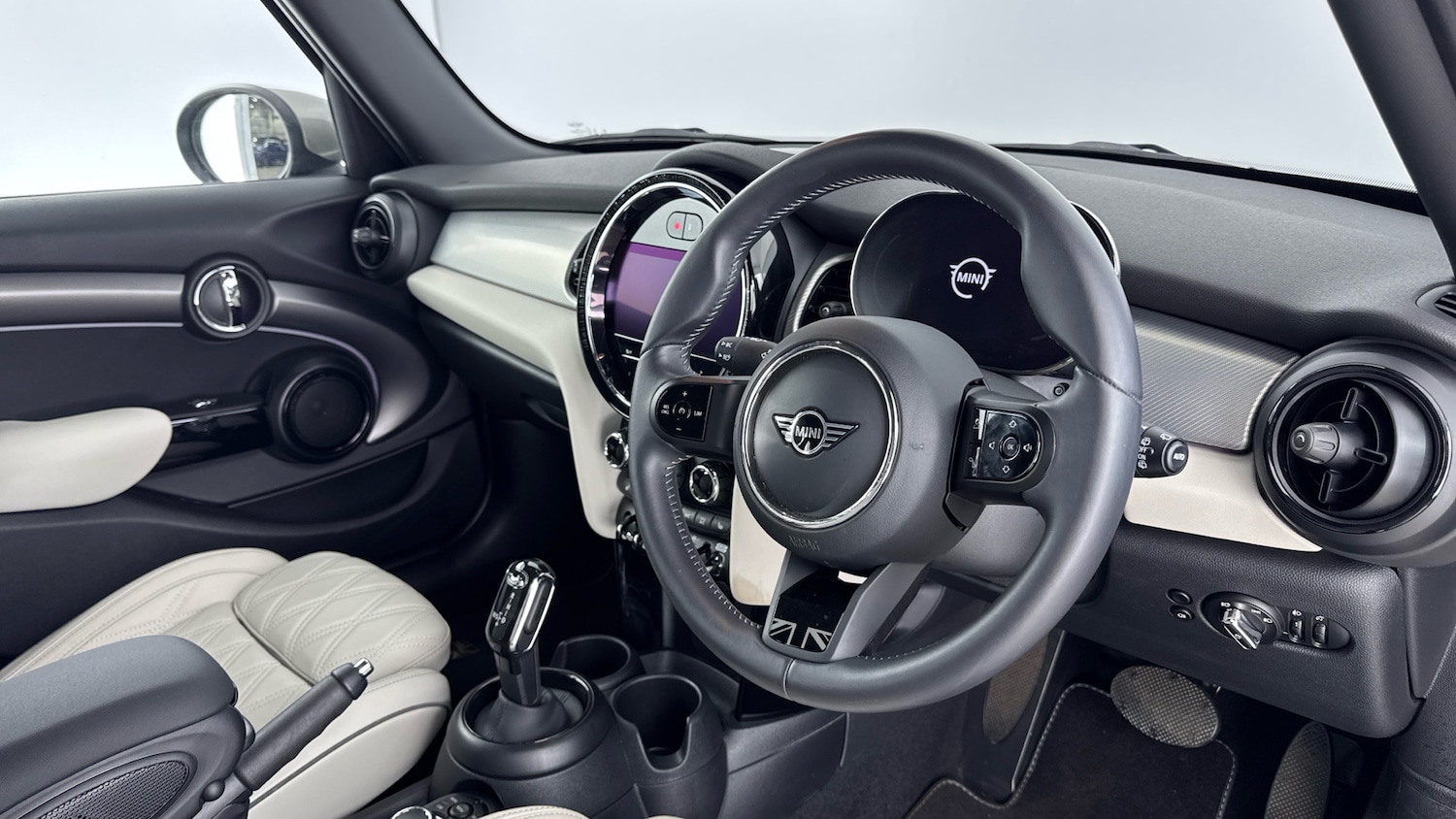 Used MINI Hatch 2023 for sale - 76877778: Photo 6