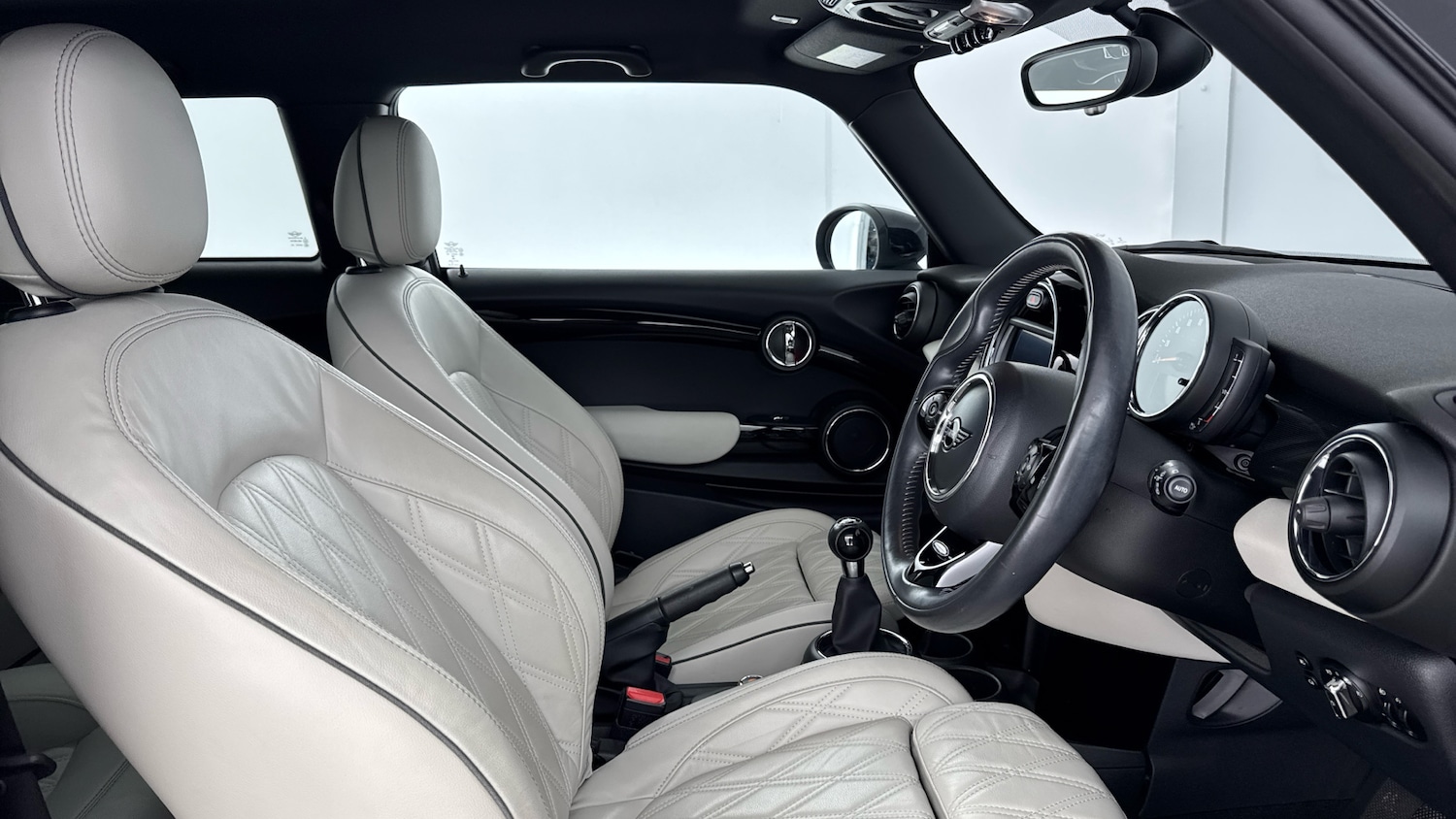 Used MINI Hatch 2019 for sale - 76831545: Photo 11