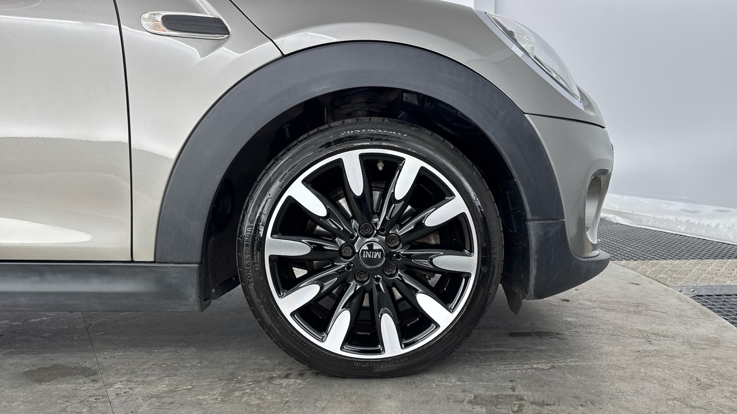 Used MINI Hatch 2019 for sale - 76831545: Photo 14