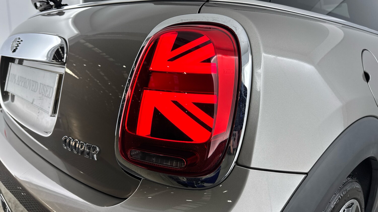 Used MINI Hatch 2019 for sale - 76831545: Photo 25