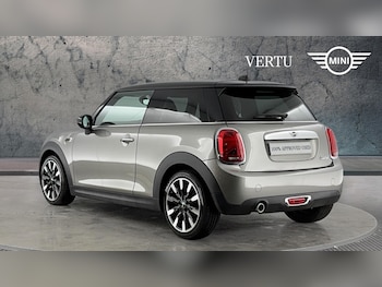 Used MINI Hatch 2019 for sale - 76831545: Photo