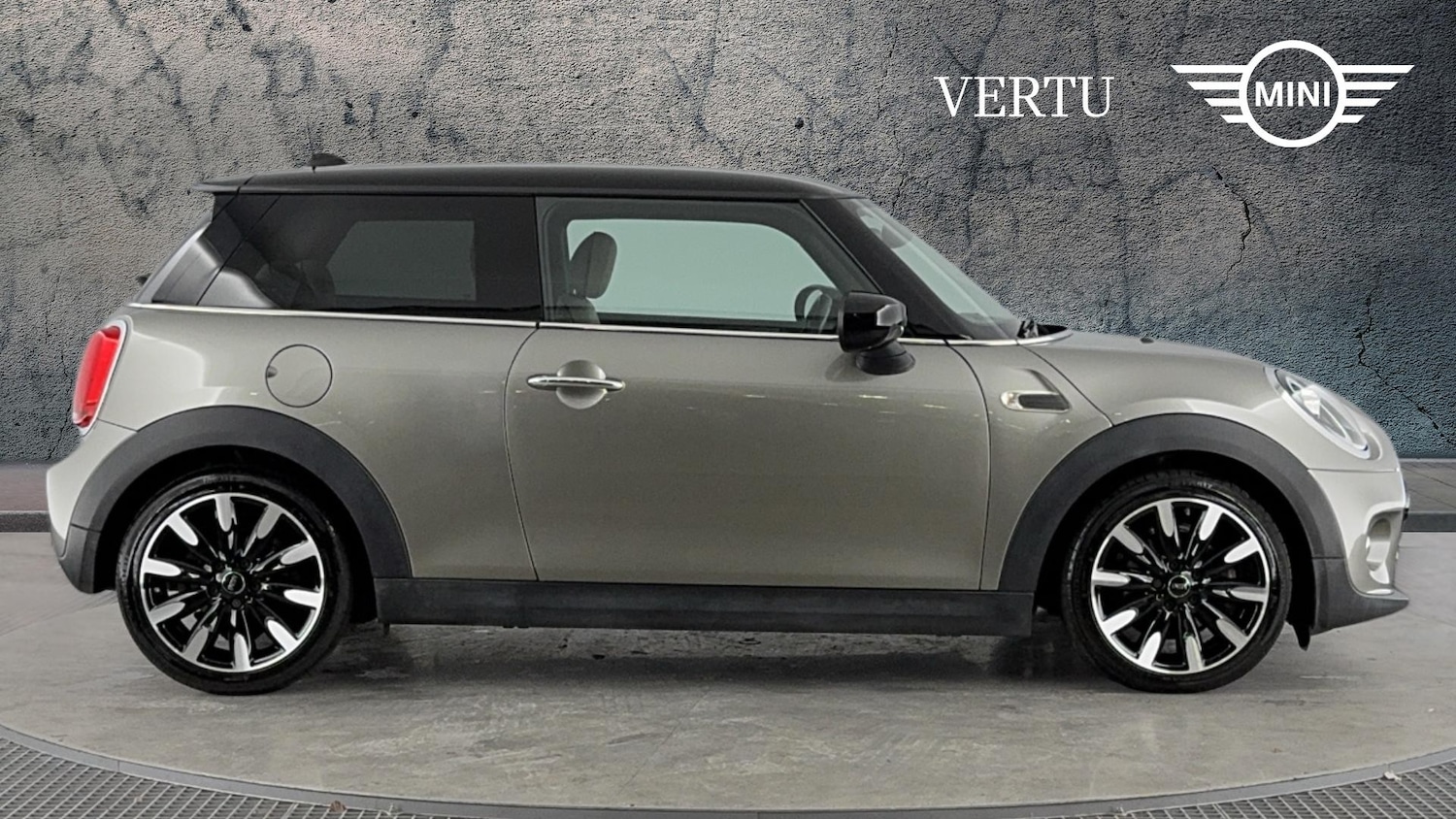 Used MINI Hatch 2019 for sale - 76831545: Photo 3