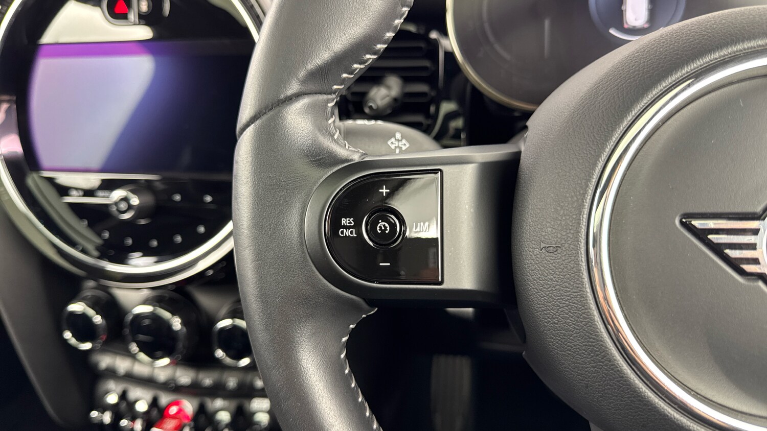 Used MINI Hatch 2023 for sale - 76494420: Photo 31