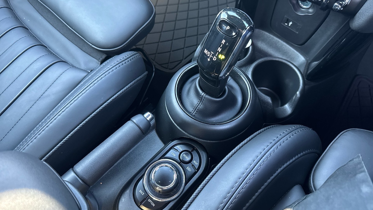 Used MINI Hatch 2022 for sale - 77235363: Photo 10