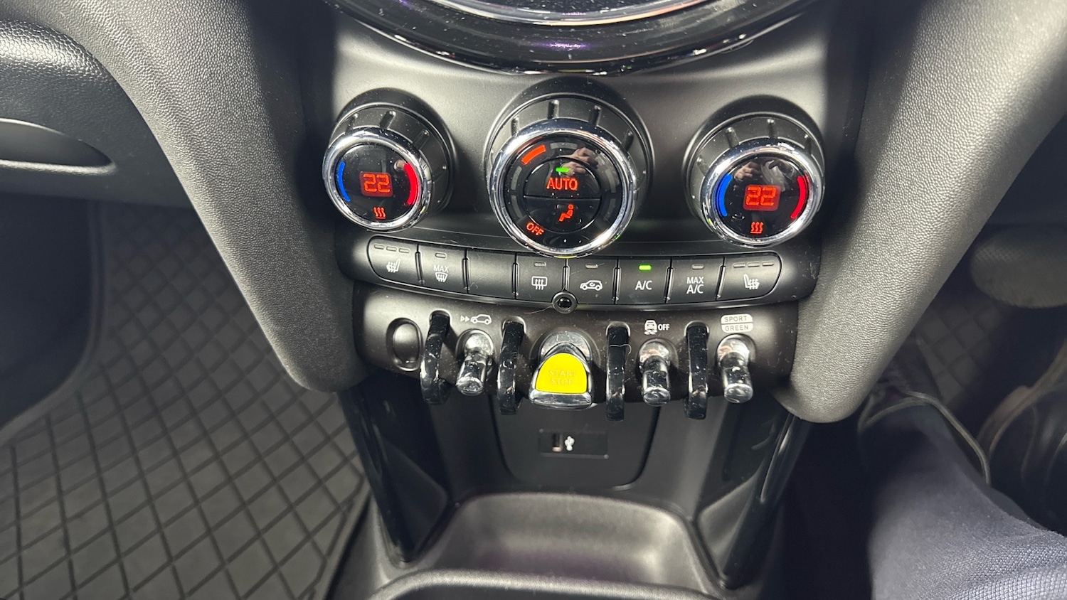 Used MINI Hatch 2021 for sale - 77979843: Photo 37