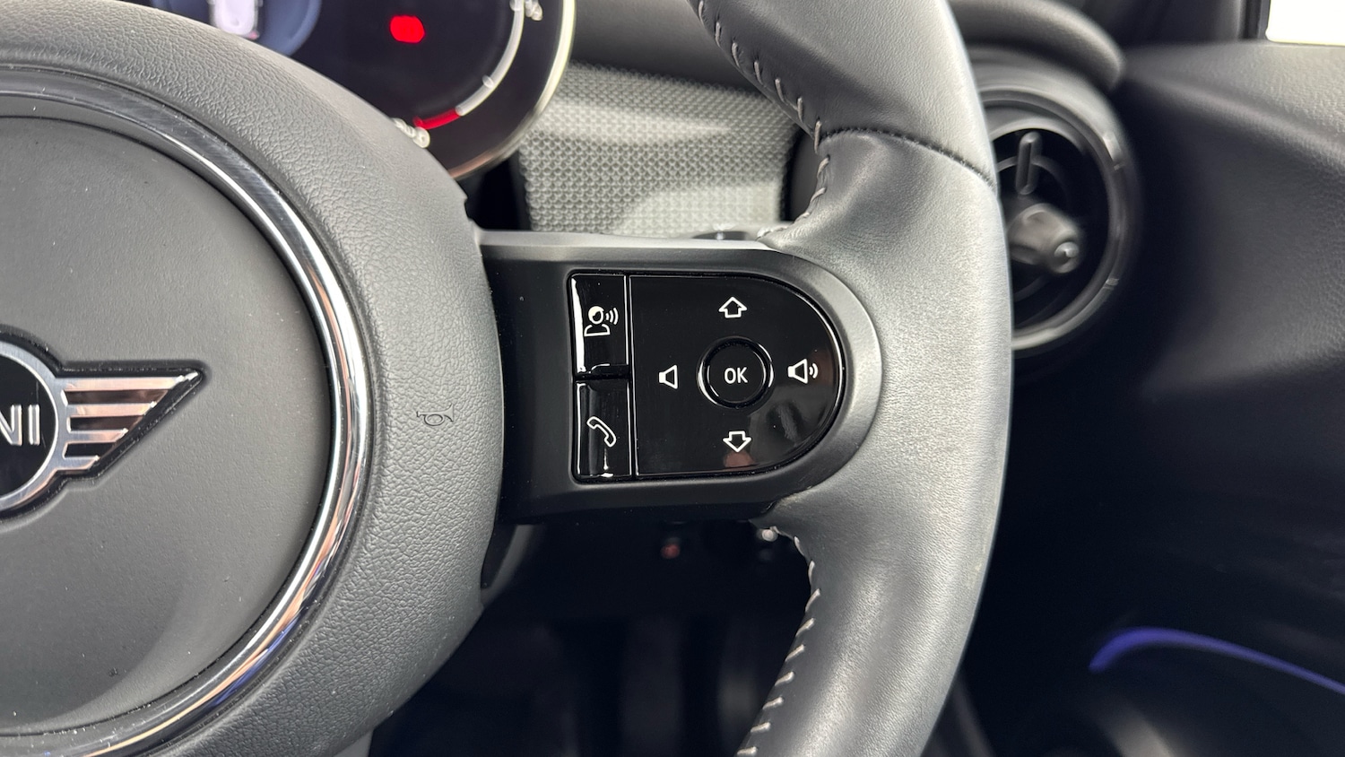 Used MINI Hatch 2023 for sale - 76831577: Photo 18