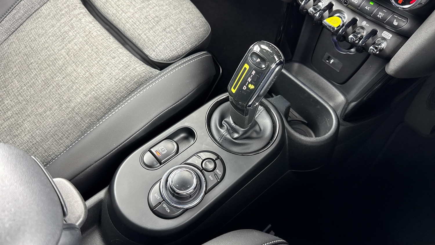 Used MINI Hatch 2022 for sale - 76835317: Photo 10