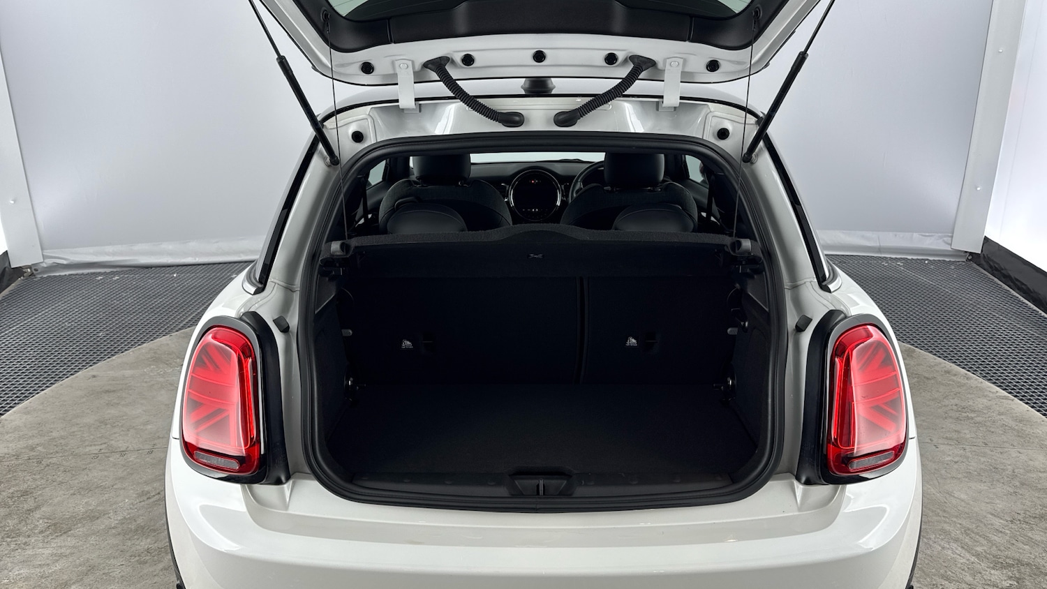 Used MINI Hatch 2022 for sale - 76835317: Photo 13