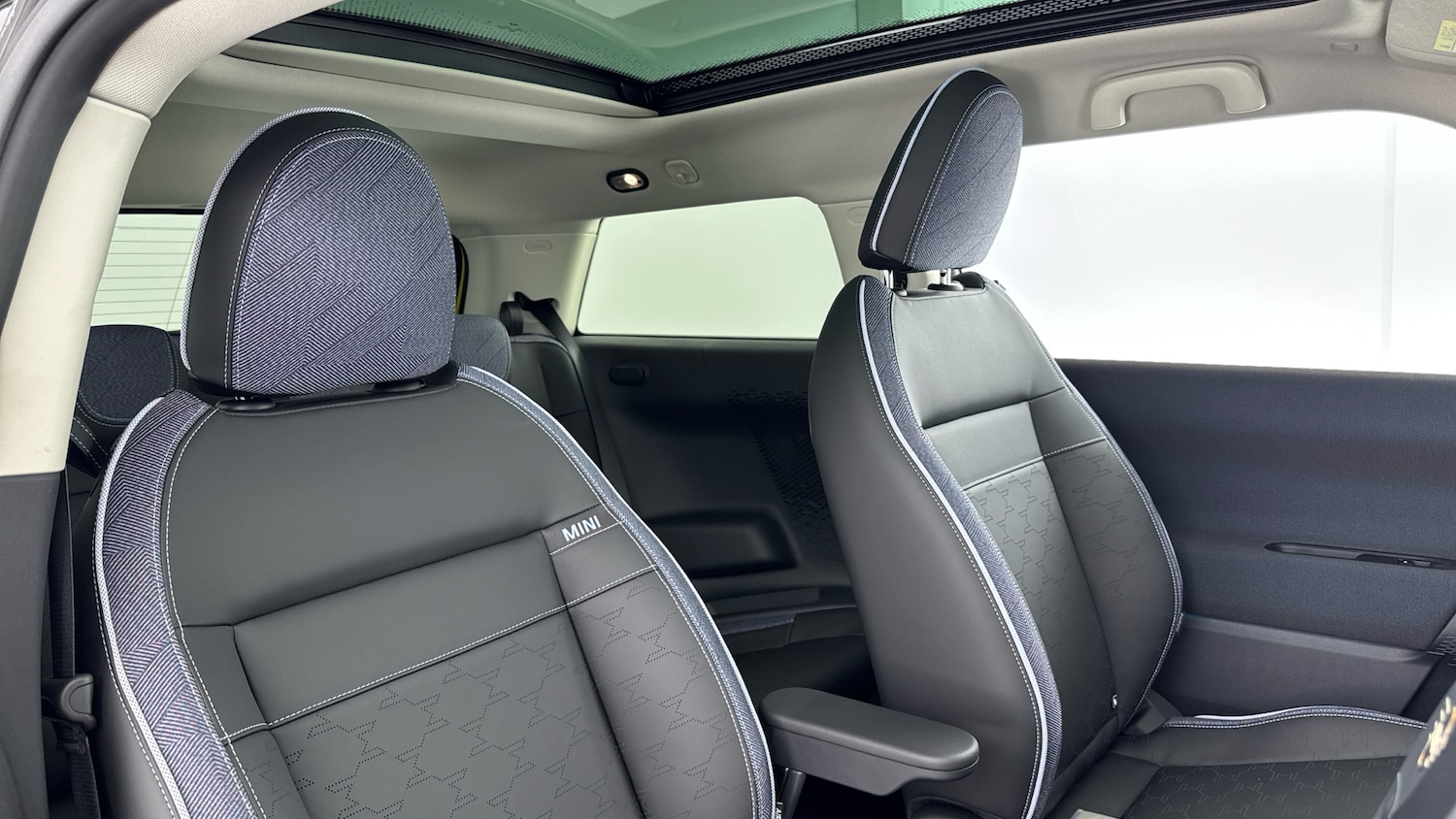 Used MINI Cooper 2025 for sale - 77198799: Photo 26