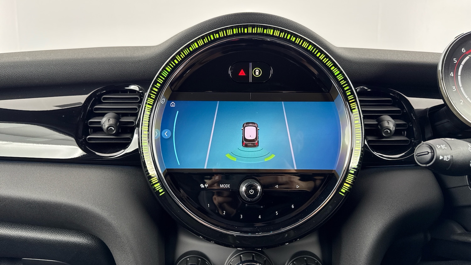 Used MINI Hatch 2023 for sale - 76568379: Photo 8