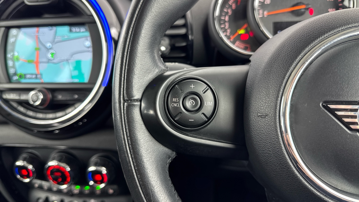 Used MINI Clubman 2019 for sale - 77619750: Photo 17