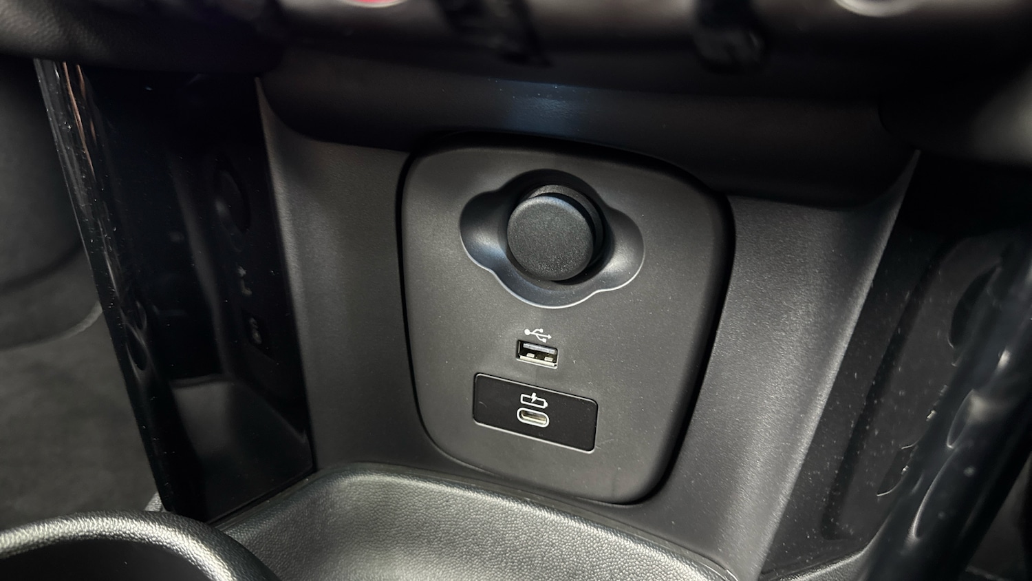 Used MINI Hatch 2023 for sale - 76131195: Photo 31