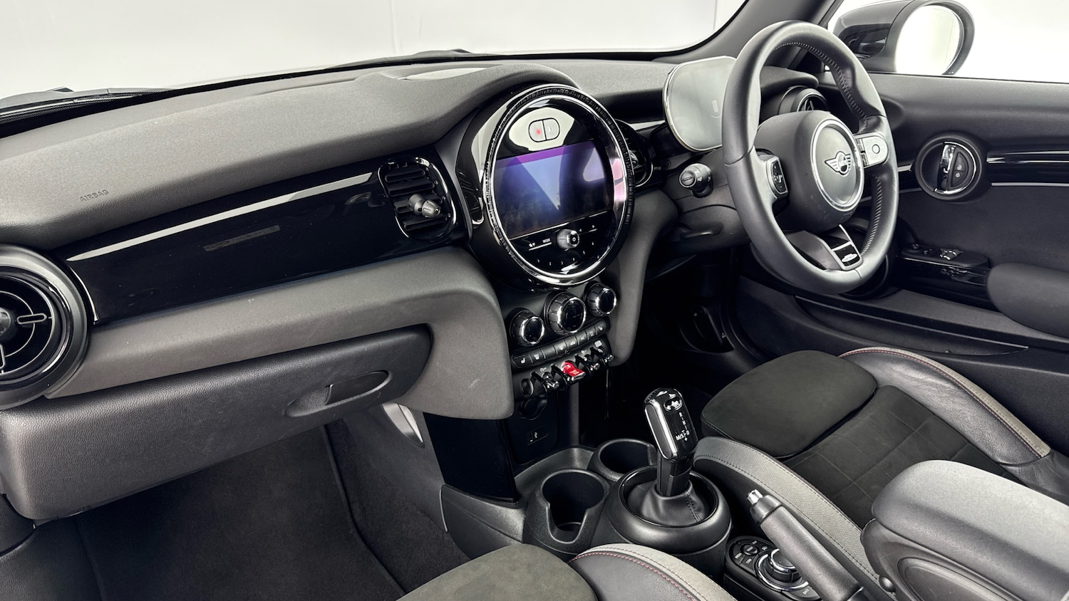 Used MINI Hatch 2023 for sale - 77151894: Photo 7