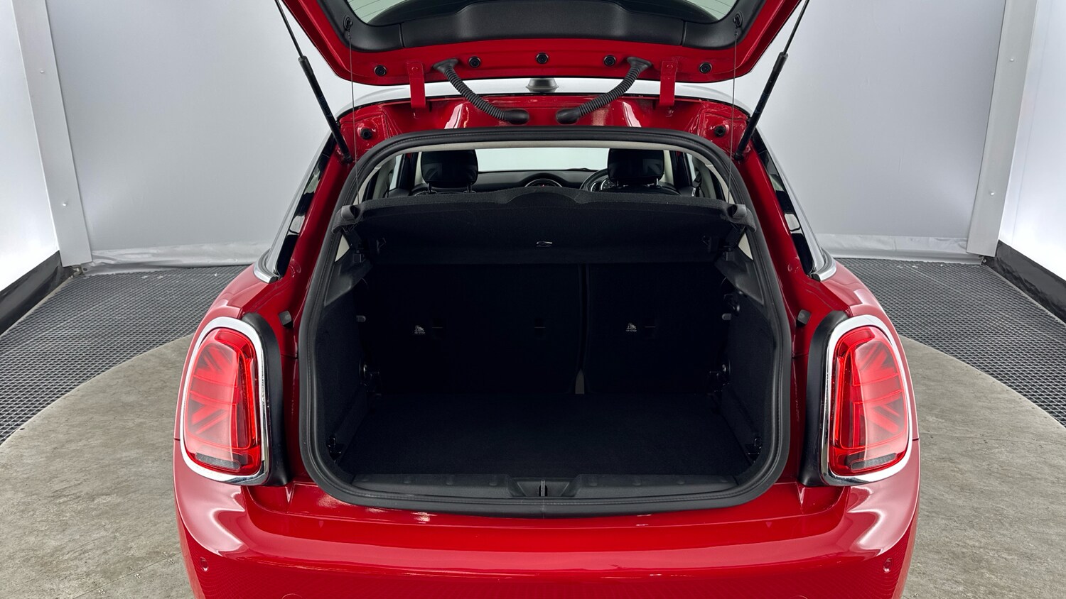 Used MINI Hatch 2019 for sale - 77639099: Photo 13