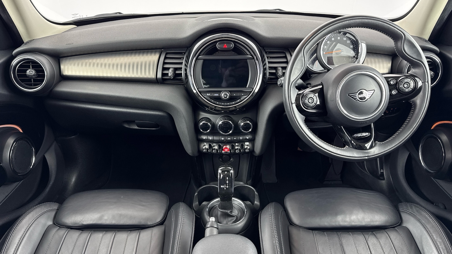Used MINI Hatch 2019 for sale - 77639099: Photo 4