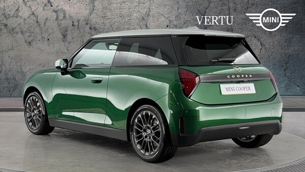 Used MINI Cooper 2025 for sale - 76231618: Photo 2
