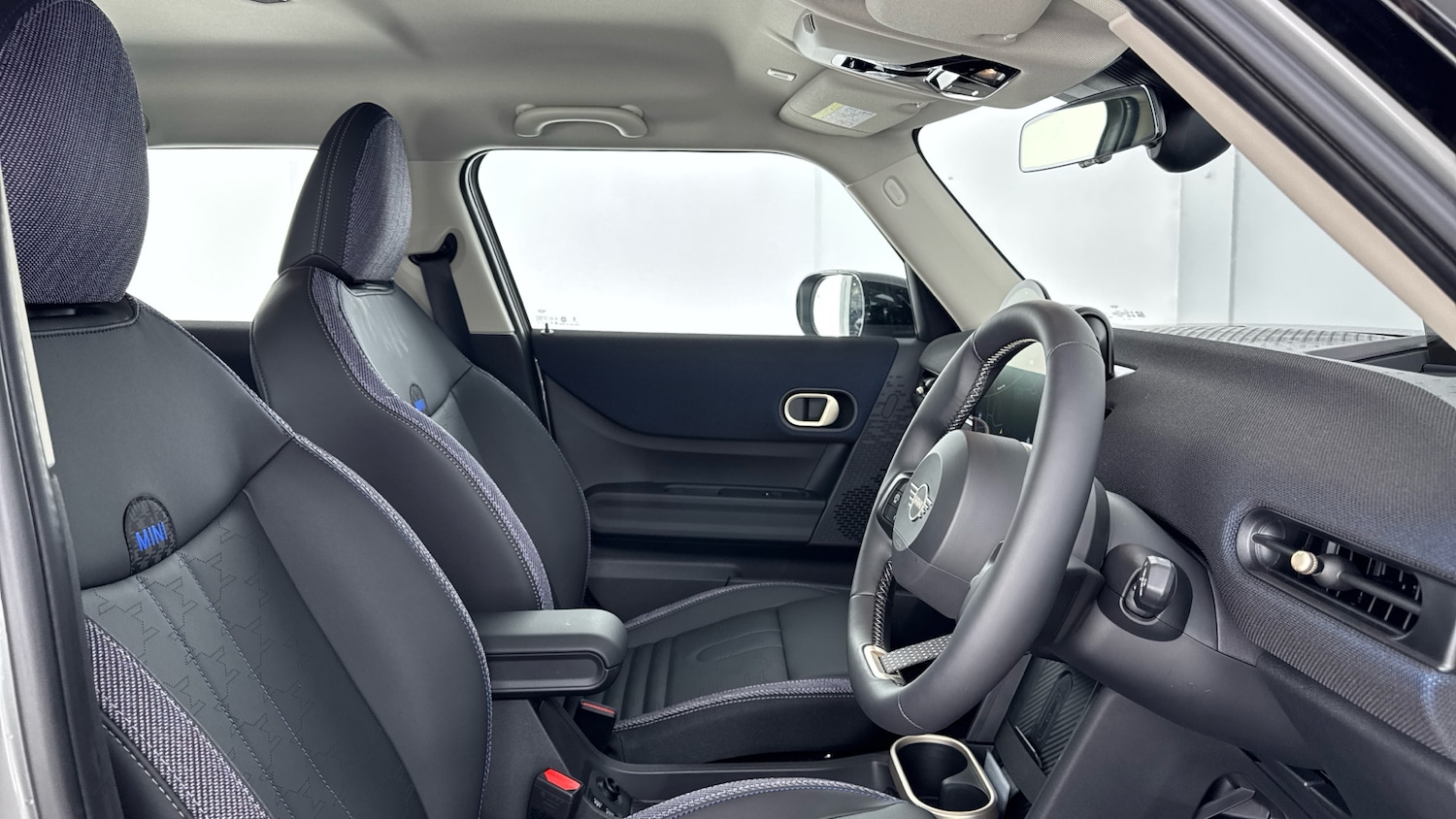 Used MINI Cooper 2025 for sale - 77592651: Photo 11