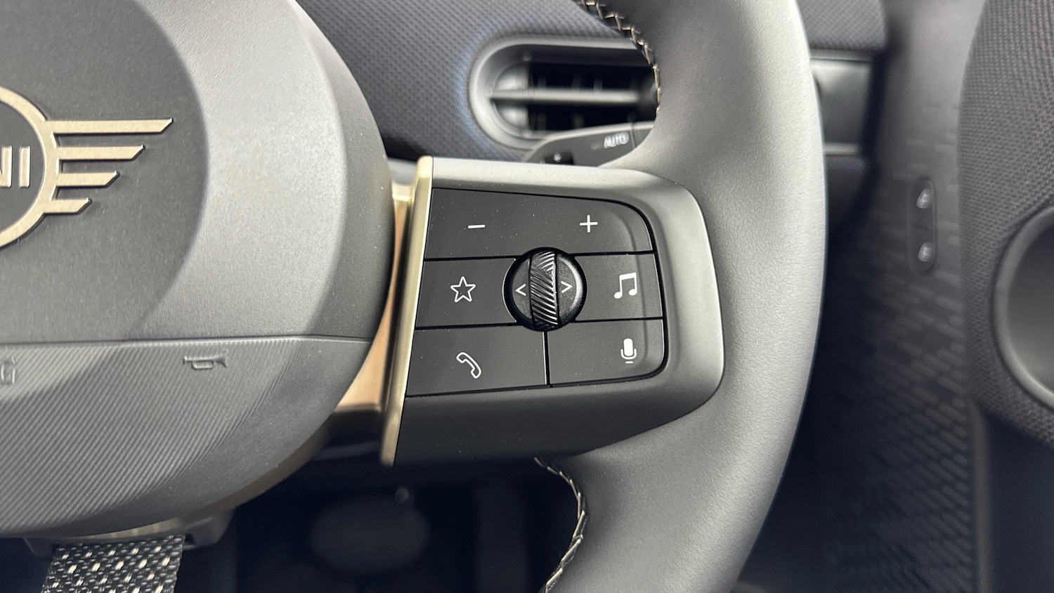 Used MINI Cooper 2025 for sale - 77592651: Photo 18