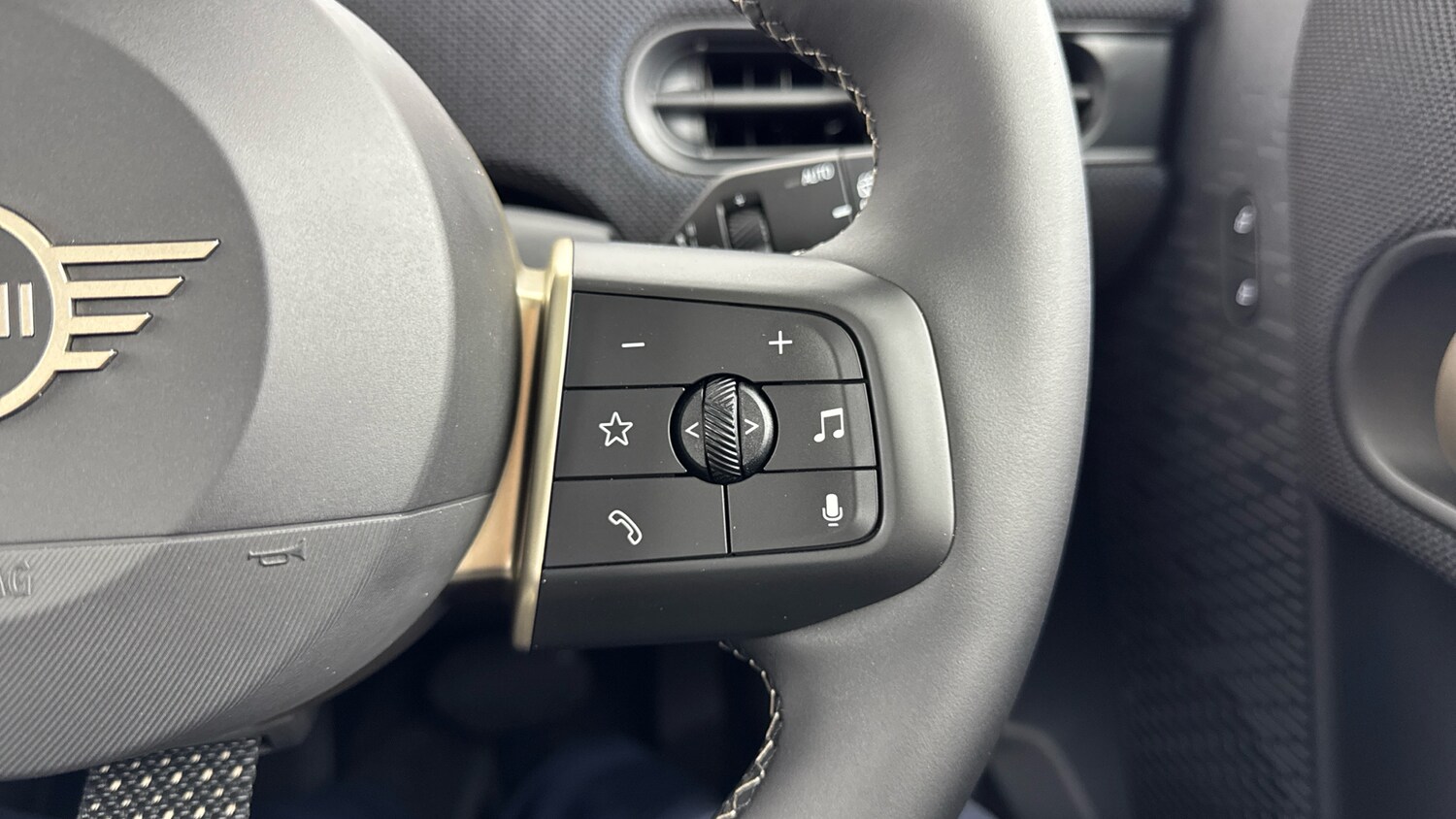 Used MINI Cooper 2025 for sale - 77687910: Photo 18