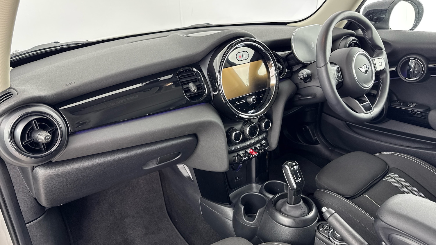 Used MINI Hatch 2023 for sale - 76075739: Photo 7