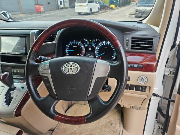 Used Toyota Vellfire 2009 for sale - 72274705: Photo 12