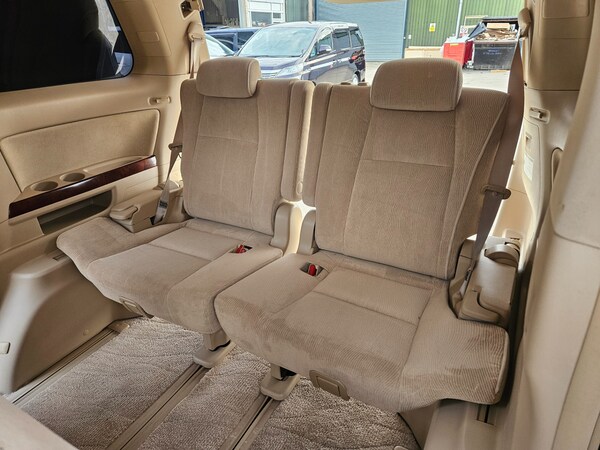 Used Toyota Vellfire 2009 for sale - 72274705: Photo 18