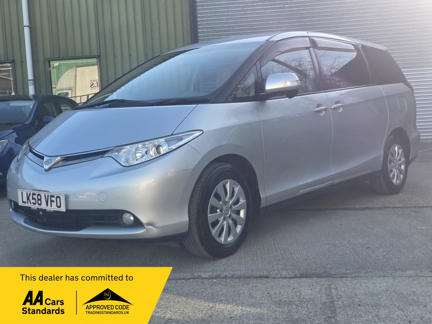 Used Toyota Estima 2008 for sale - 77674957: Photo 2