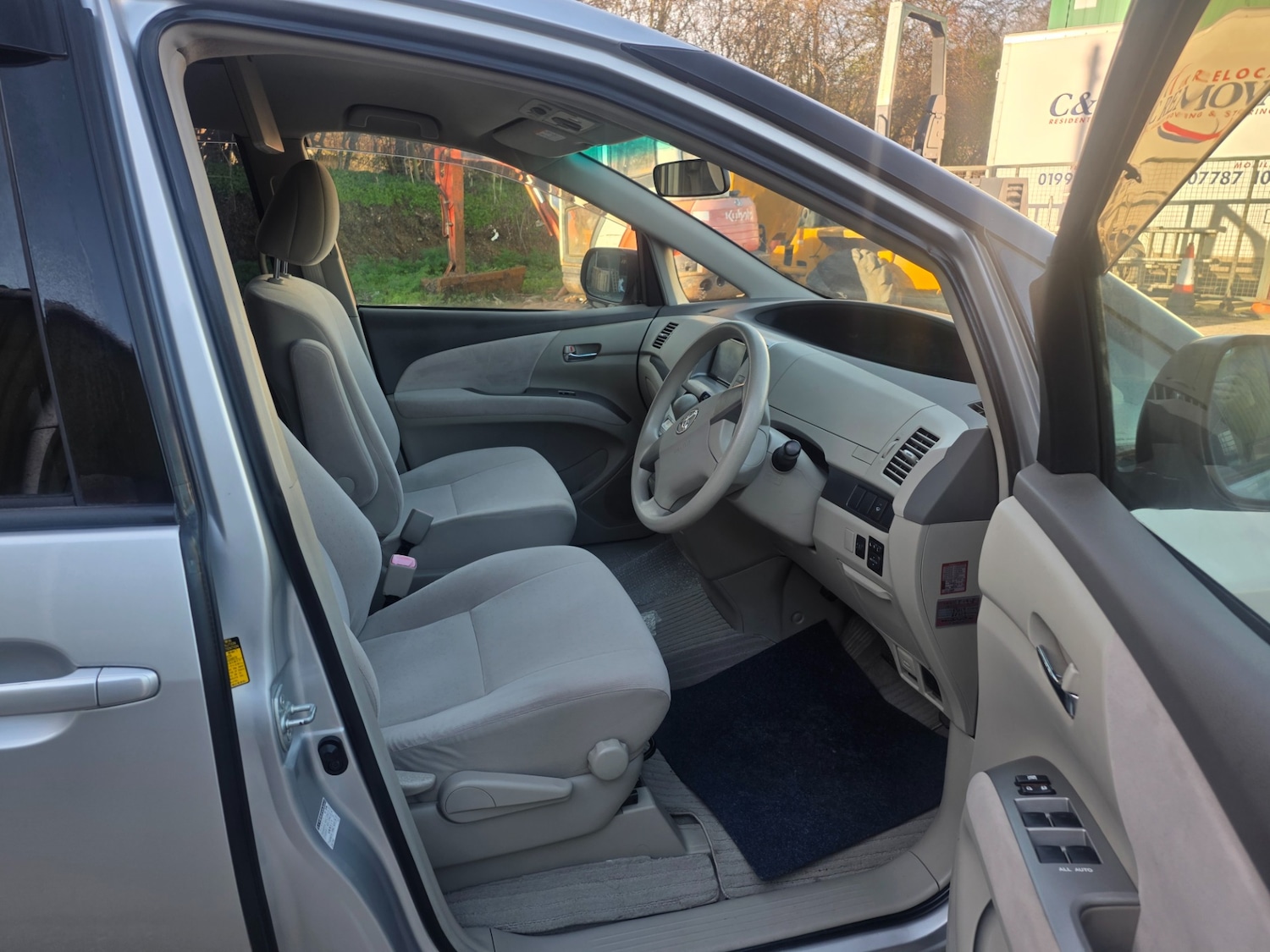 Used Toyota Estima 2008 for sale - 77674957: Photo 7