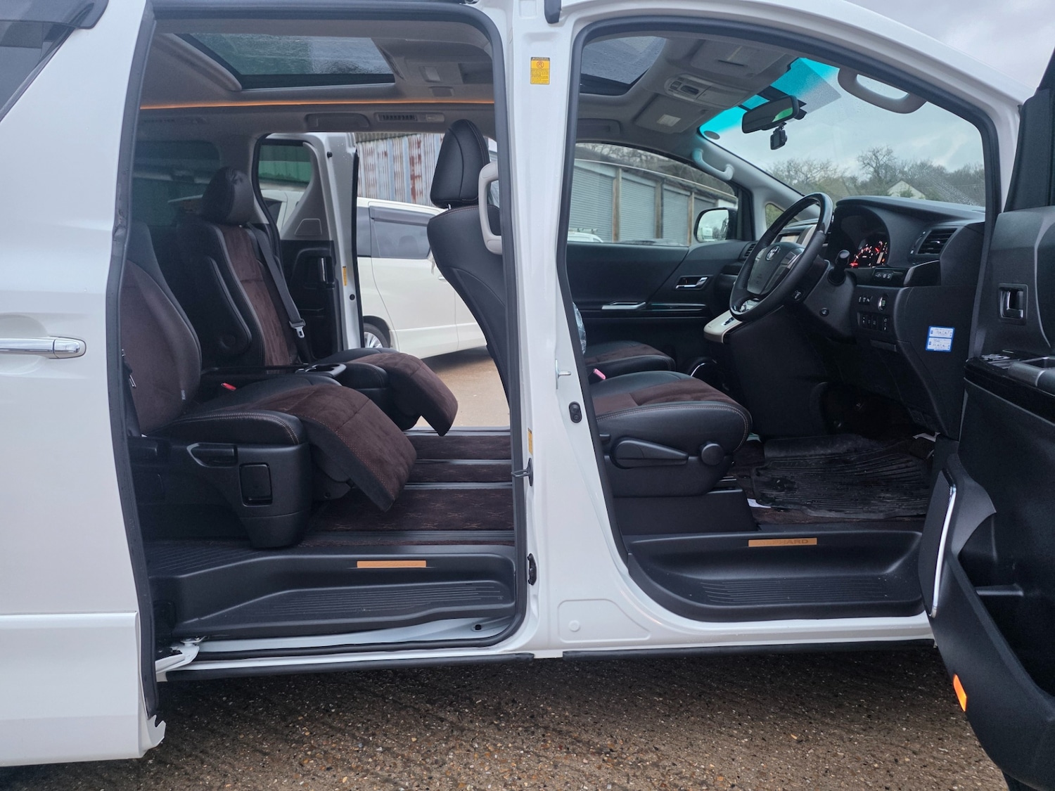 Used Toyota Alphard 2014 for sale - 77562902: Photo 10