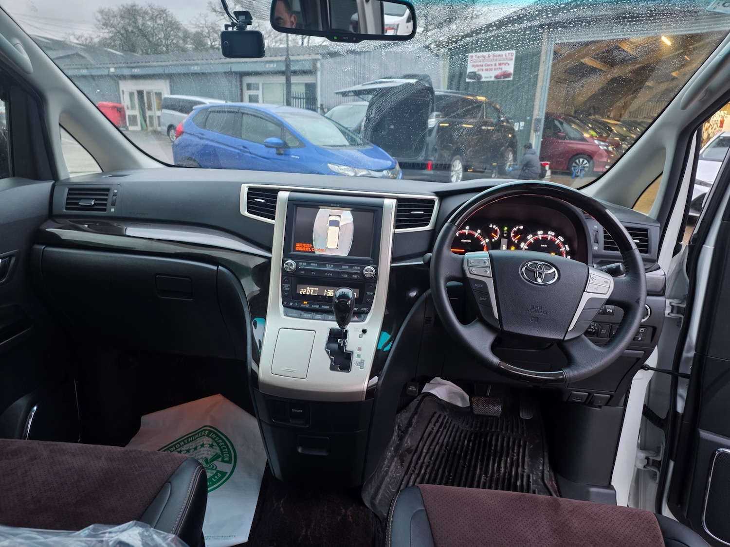 Used Toyota Alphard 2014 for sale - 77562902: Photo 8