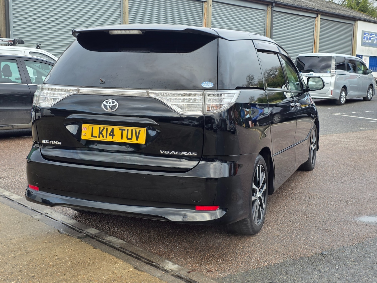 Used Toyota Estima 2025 for sale - 77562893: Photo 5